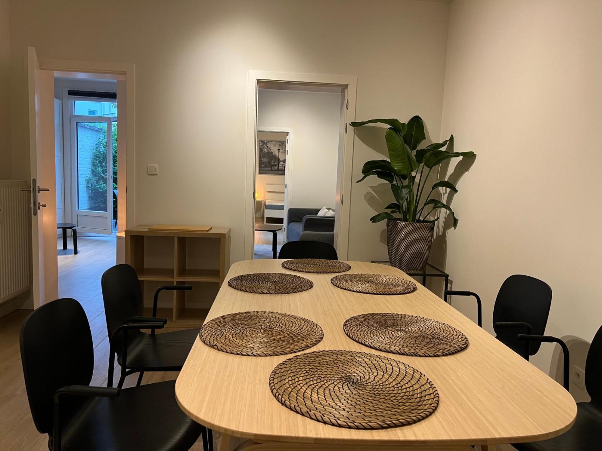 2 Bedroom With Garden Close To Station * Gand